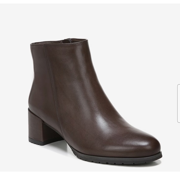 Naturalizer Leather Waterproof Bootie in Dark Brown Size 8.5 - Picture 5 of 9